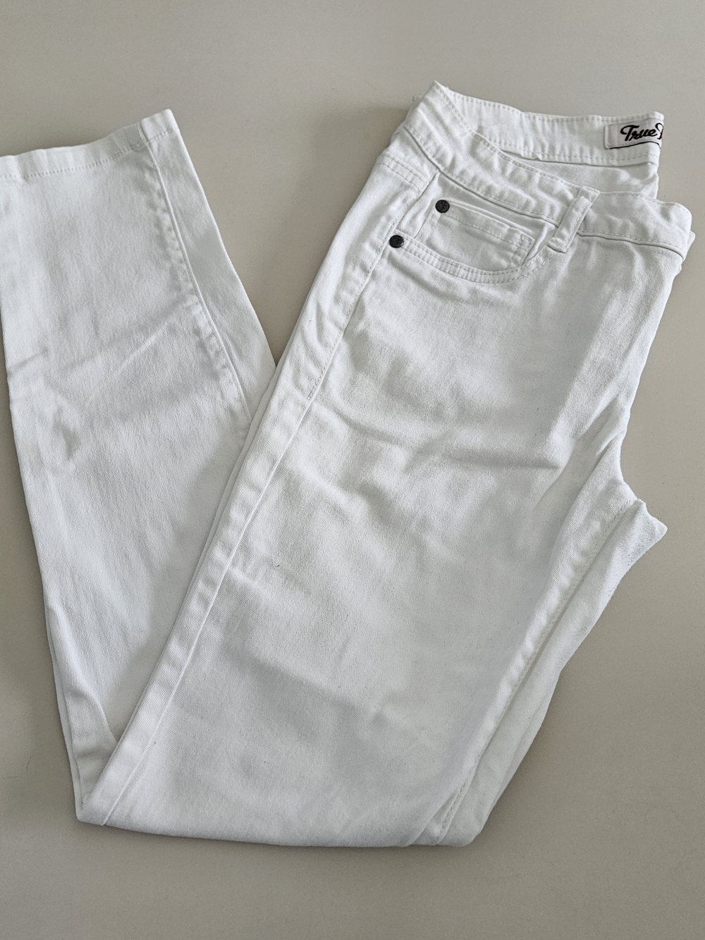 True Freedom Women's White Skinny Jeans